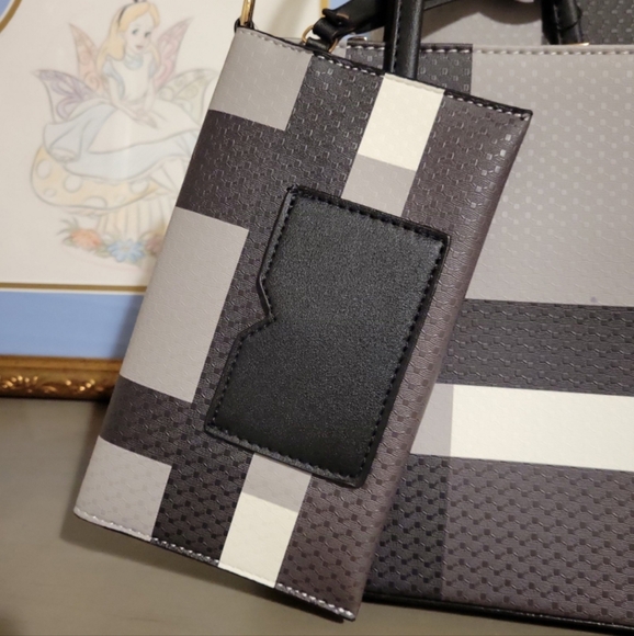 NWT 3 purse set - Picture 2 of 5